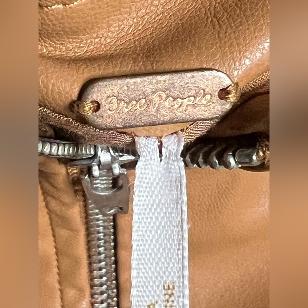 Free People Maya Mod Cashew Faux leather zip up mini skirt size 10 - Picture 7 of 10